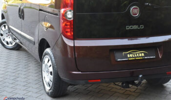 FIAT Doblo  | FWD (przód) | Manualna | 105 KM | Bordowy full