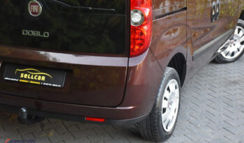 FIAT Doblo  | FWD (przód) | Manualna | 105 KM | Bordowy full