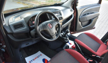 FIAT Doblo  | FWD (przód) | Manualna | 105 KM | Bordowy full