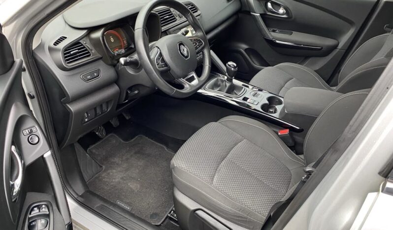 RENAULT Kadjar  | FWD (przód) | Manualna | 130 KM | Srebrny full