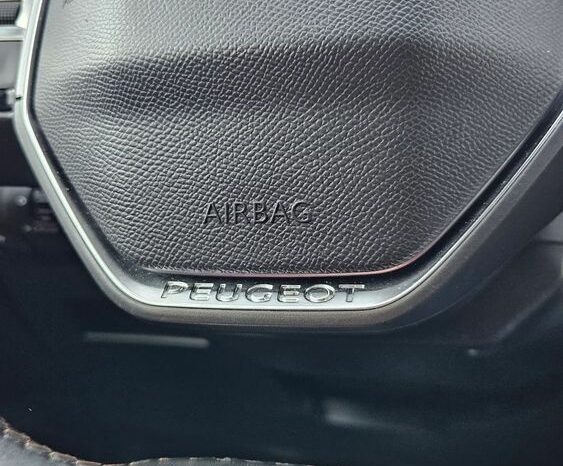 PEUGEOT 3008  | FWD (przód) | Automatyczna | 177 KM | Biały full