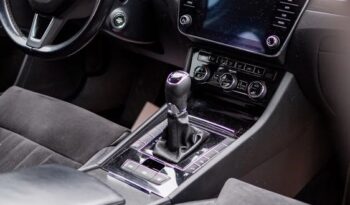 SKODA Superb  | FWD (przód) | Automatyczna | 150 KM | Srebrny full