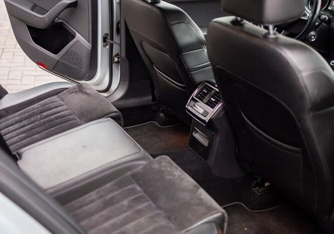 SKODA Superb  | FWD (przód) | Automatyczna | 150 KM | Srebrny full