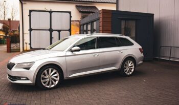 SKODA Superb  | FWD (przód) | Automatyczna | 150 KM | Srebrny full