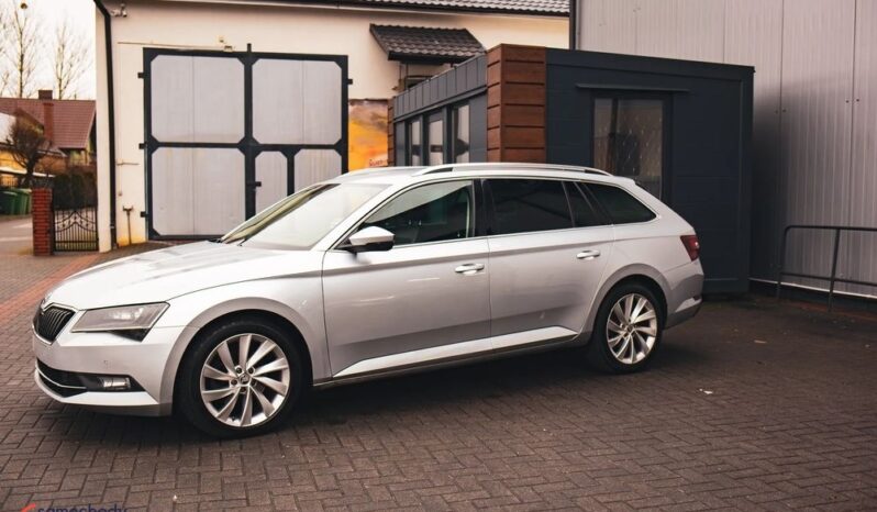 SKODA Superb  | FWD (przód) | Automatyczna | 150 KM | Srebrny full