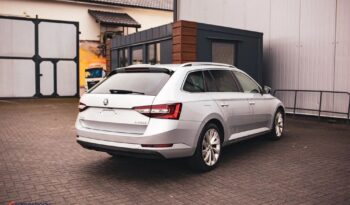 SKODA Superb  | FWD (przód) | Automatyczna | 150 KM | Srebrny full