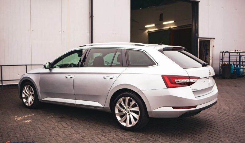 SKODA Superb  | FWD (przód) | Automatyczna | 150 KM | Srebrny full
