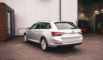 SKODA Superb  | FWD (przód) | Automatyczna | 150 KM | Srebrny full