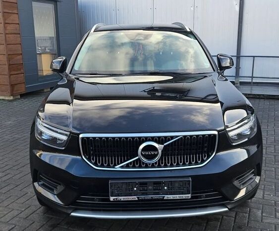 VOLVO XC 40 | FWD (przód) | Automatyczna | 150 KM | Czarny full