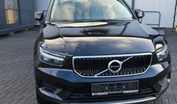 VOLVO XC 40 | FWD (przód) | Automatyczna | 150 KM | Czarny full