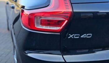 VOLVO XC 40 | FWD (przód) | Automatyczna | 149 KM | Czarny full