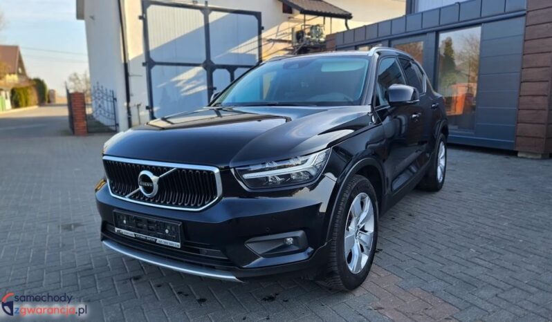 VOLVO XC 40 | FWD (przód) | Automatyczna | 149 KM | Czarny full