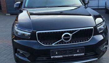 VOLVO XC 40 | FWD (przód) | Automatyczna | 149 KM | Czarny full