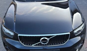 VOLVO XC 40 | FWD (przód) | Automatyczna | 149 KM | Czarny full