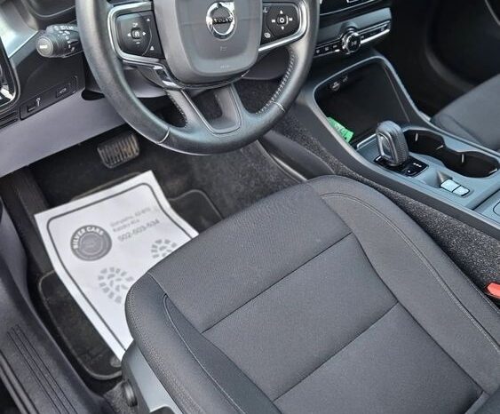 VOLVO XC 40 | FWD (przód) | Automatyczna | 149 KM | Czarny full