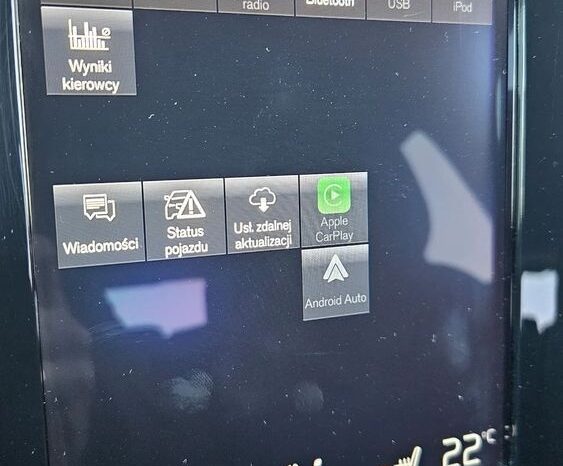 VOLVO XC 40 | FWD (przód) | Automatyczna | 149 KM | Czarny full