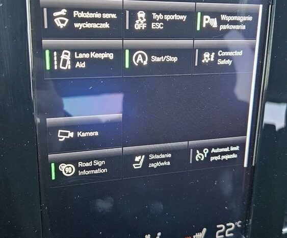 VOLVO XC 40 | FWD (przód) | Automatyczna | 149 KM | Czarny full