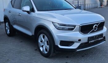 VOLVO XC 40 | FWD (przód) | Automatyczna | 149 KM | Srebrny full