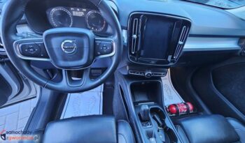 VOLVO XC 40 | FWD (przód) | Automatyczna | 149 KM | Srebrny full