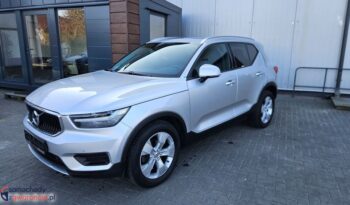 VOLVO XC 40 | FWD (przód) | Automatyczna | 149 KM | Srebrny full