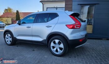 VOLVO XC 40 | FWD (przód) | Automatyczna | 149 KM | Srebrny full