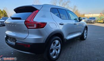 VOLVO XC 40 | FWD (przód) | Automatyczna | 149 KM | Srebrny full
