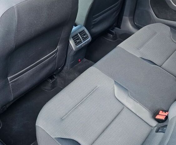 VOLKSWAGEN Golf  | FWD (przód) | Manualna | 110 KM | Czarny full