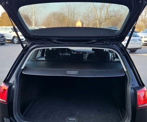 VOLKSWAGEN Golf  | FWD (przód) | Manualna | 110 KM | Czarny full