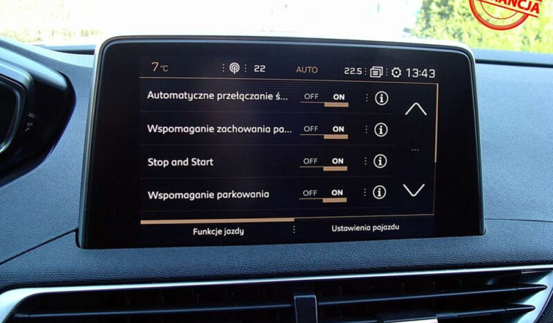 PEUGEOT   3008     180 KM    Automatyczna    FWD (przód)    Szary full