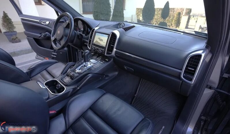 Porsche Cayenne | 4×4 (stały) | Automatyczna | 400 KM | Szary full
