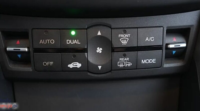 HONDA Accord  | FWD (przód) | Manualna | 156 KM | Złoty full