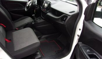 FIAT Doblo  | FWD (przód) | Manualna | 105 KM | bialy full
