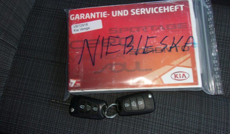 KIA Venga  | FWD (przód) | Manualna | 90 KM | Niebieski full