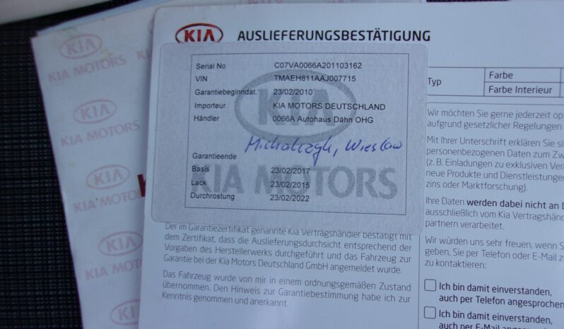 KIA Venga  | FWD (przód) | Manualna | 90 KM | Niebieski full
