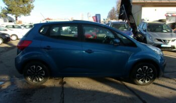 KIA Venga  | FWD (przód) | Manualna | 90 KM | Niebieski full