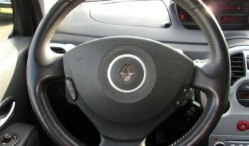 RENAULT Modus  | FWD (przód) | Manualna | 100 KM | Czarny full