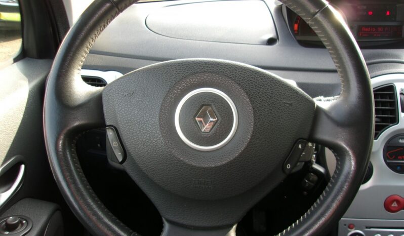 RENAULT Modus  | FWD (przód) | Manualna | 100 KM | Czarny full