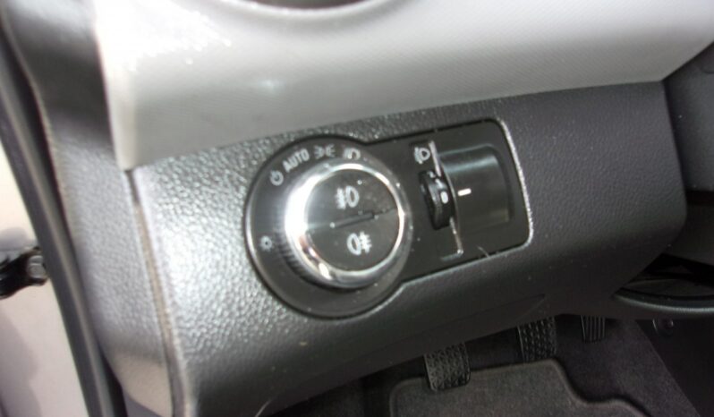 CHEVROLET Aveo  | FWD (przód) | Manualna | 115 KM | Szary full
