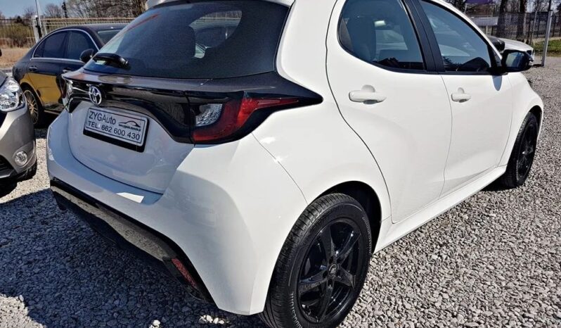 TOYOTA Yaris  | FWD (przód) | Manualna | 72 KM | Biały full