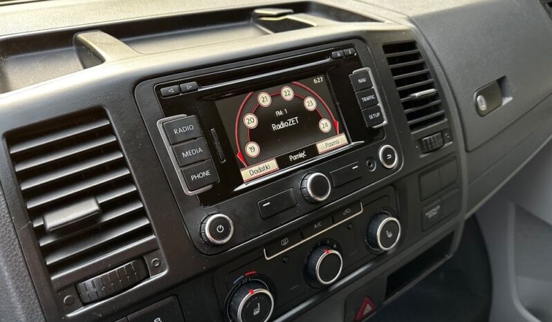 VOLKSWAGEN Transporter | 4×4 (doł. automatycznie) | Automatyczna | 180 KM | Biały full
