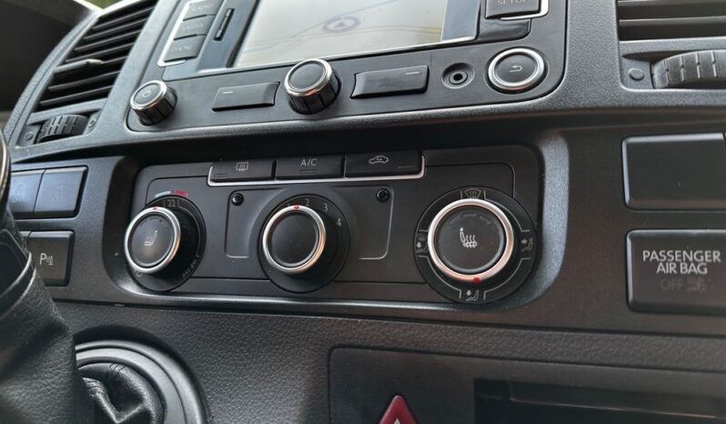 VOLKSWAGEN Transporter | 4×4 (doł. automatycznie) | Automatyczna | 180 KM | Biały full