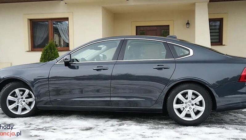 VOLVO S90  | FWD (przód) | Automatyczna | 150 KM | Szary full