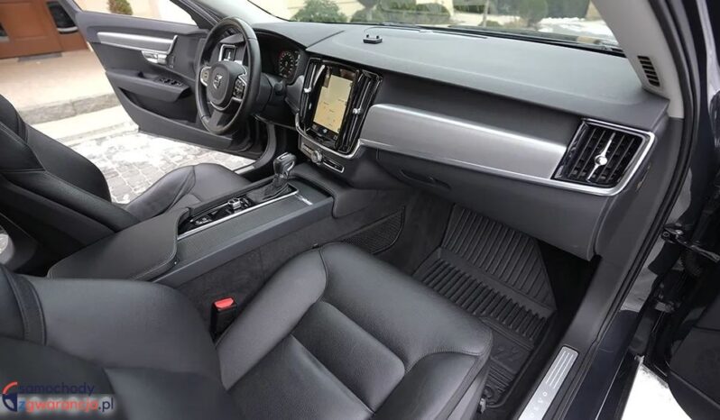 VOLVO S90  | FWD (przód) | Automatyczna | 150 KM | Szary full