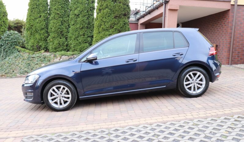 VOLKSWAGEN Golf  | 2016 | 150 KM | 1968cm3 | Granatowy full