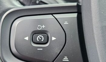 VOLVO XC 40 | FWD (przód) | Manualna | 149 KM | Czarny full