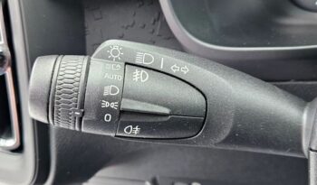 VOLVO XC 40 | FWD (przód) | Manualna | 149 KM | Czarny full