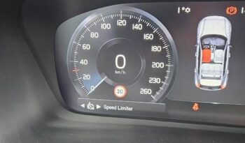 VOLVO XC 40 | FWD (przód) | Manualna | 149 KM | Czarny full