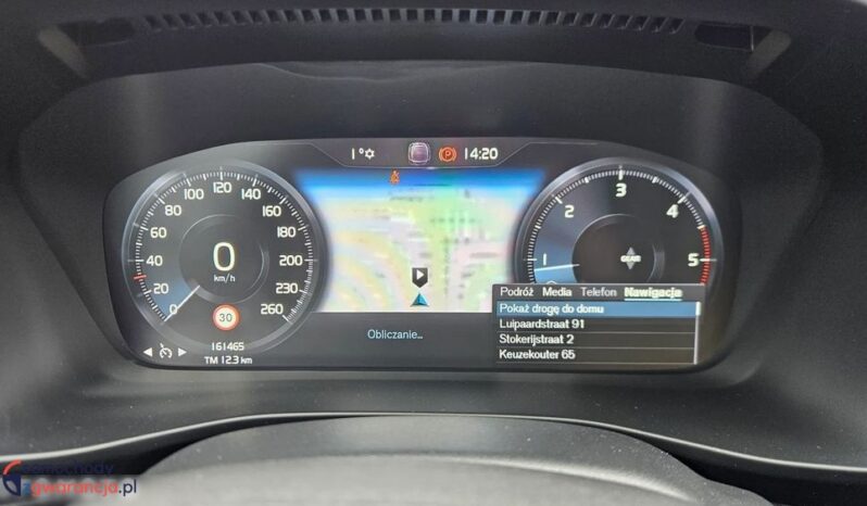 VOLVO XC 40 | FWD (przód) | Manualna | 149 KM | Czarny full