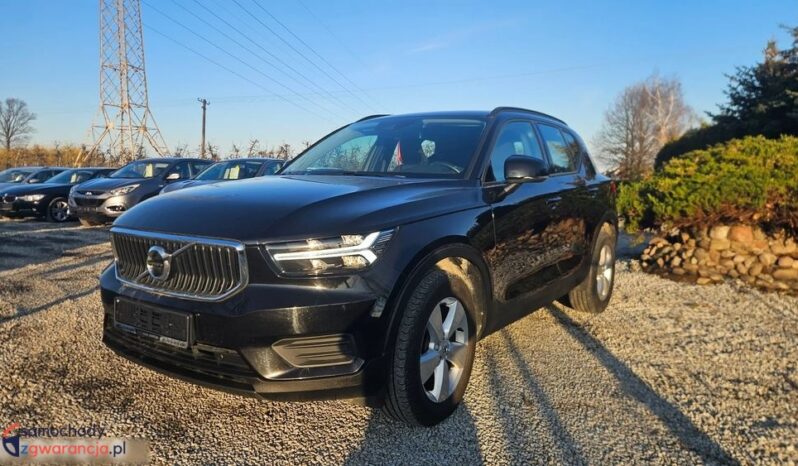 VOLVO XC 40 | FWD (przód) | Manualna | 149 KM | Czarny full