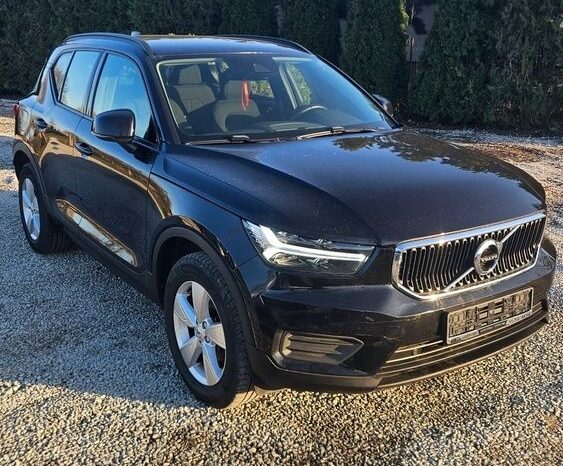 VOLVO XC 40 | FWD (przód) | Manualna | 149 KM | Czarny full